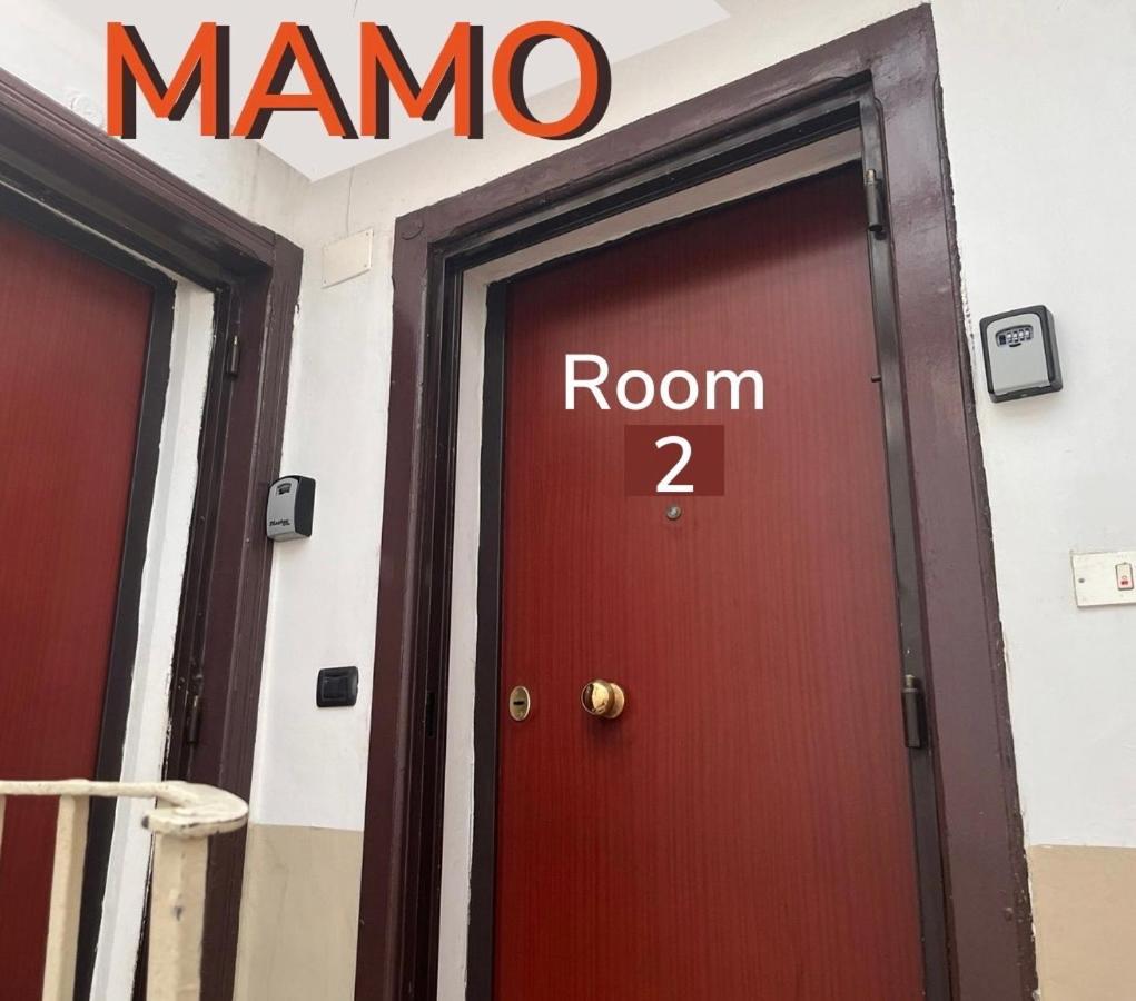 Mamo1 - Appartamento In Pieno Centro Citta Бари Экстерьер фото