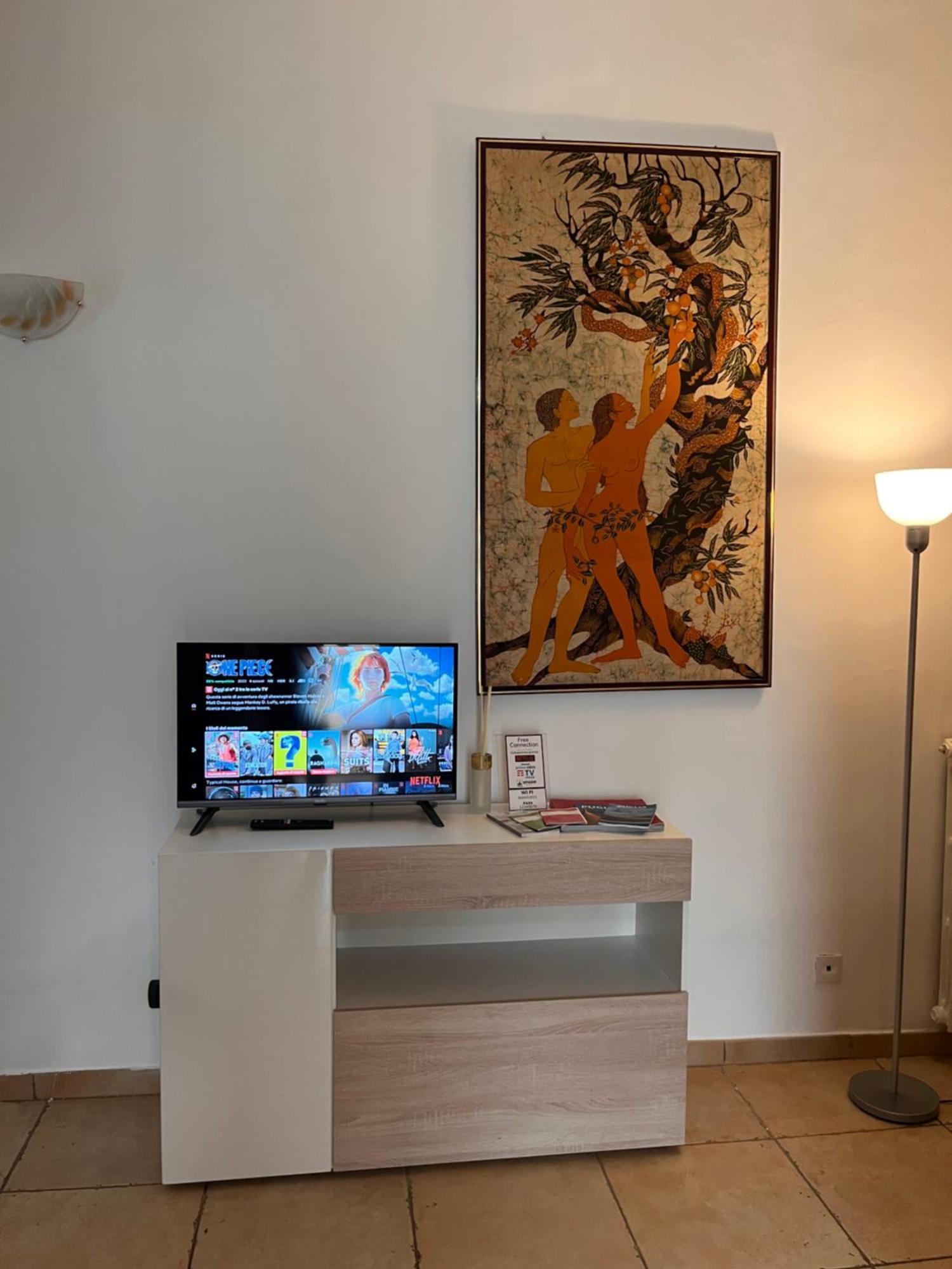 Mamo1 - Appartamento In Pieno Centro Citta Бари Экстерьер фото